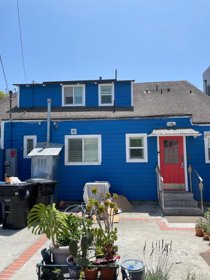 Spacious Private Angeles Bedroom With Ac & Wifi & Private Fridge Near Usc The Coliseum Exposition Park Bmo Stadium Of Southern California Alloggio in famiglia Los Angeles
