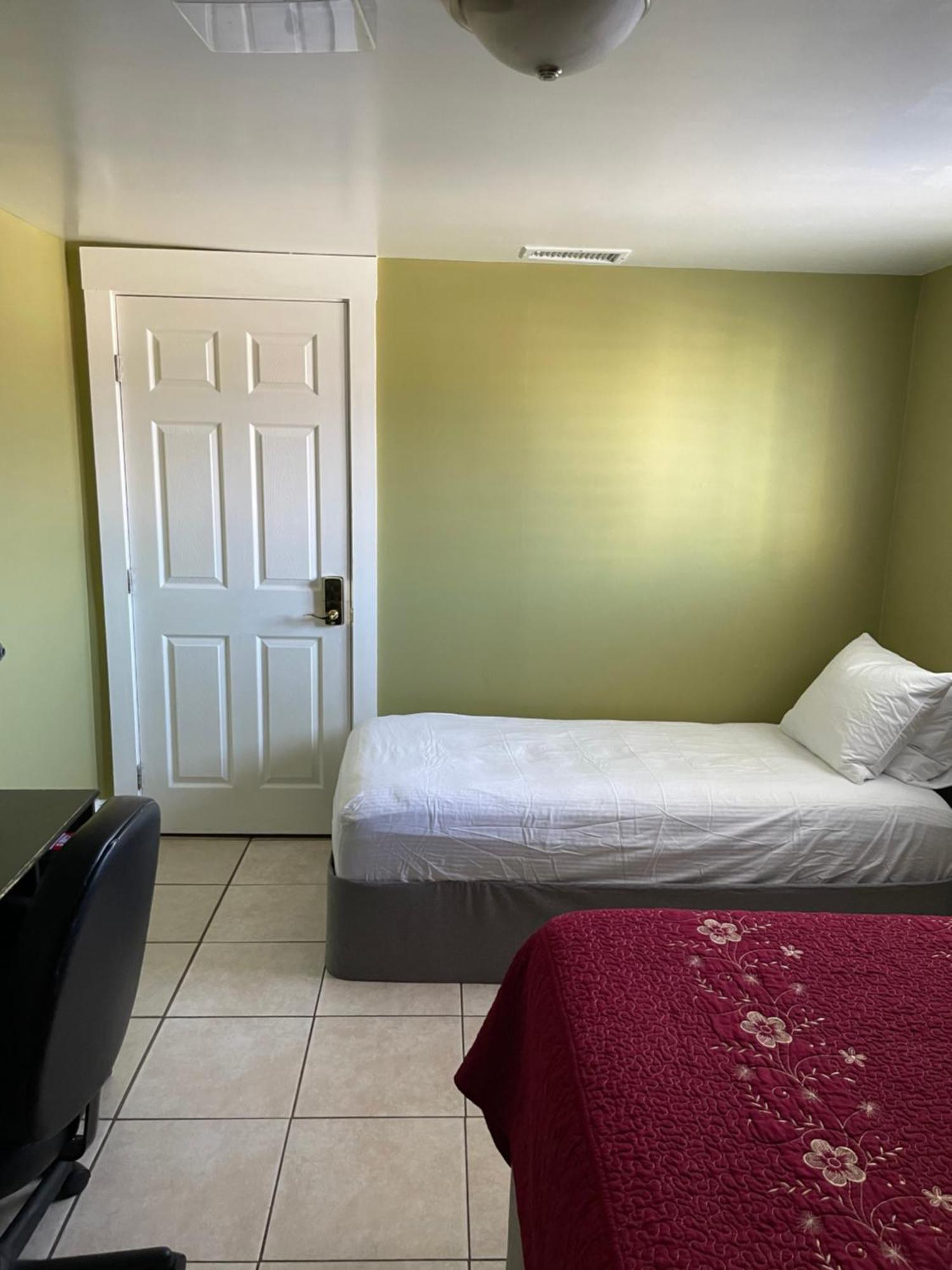 Spacious Private Angeles Bedroom With Ac & Wifi & Private Fridge Near Usc The Coliseum Exposition Park Bmo Stadium Of Southern California * Los Angeles