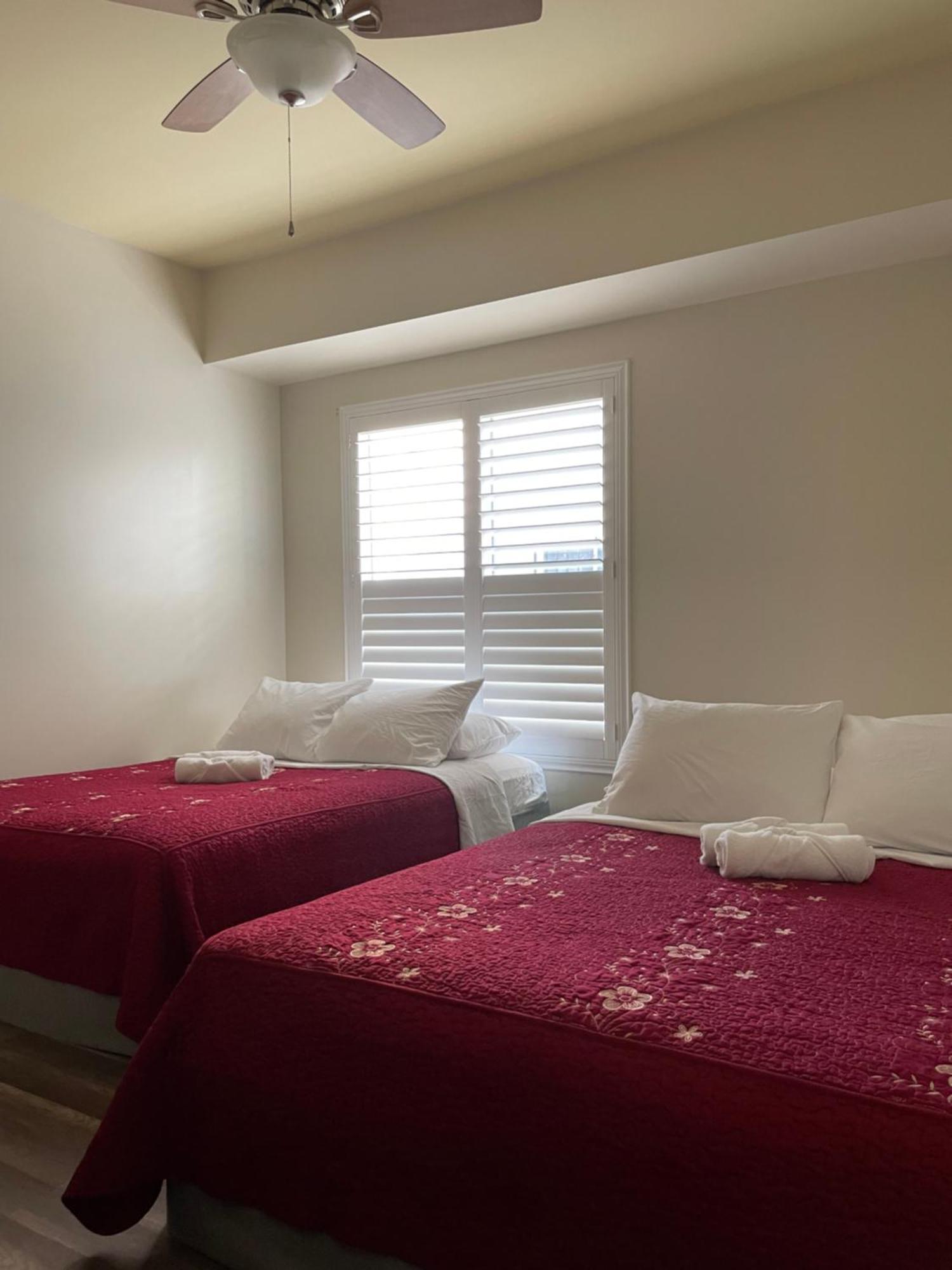 Alloggio in famiglia Spacious Private Angeles Bedroom With Ac & Wifi & Private Fridge Near Usc The Coliseum Exposition Park Bmo Stadium Of Southern California *